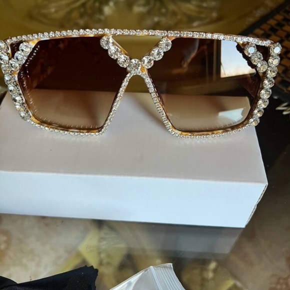 RHINESTONES MARBLE WOMENS SUNGLASSES - Picture 5 of 5